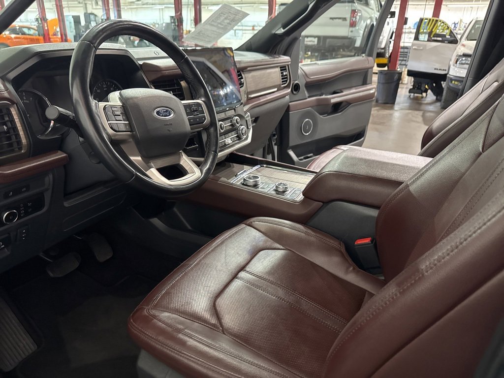 Used 2023 Ford Expedition Max Limited image 7