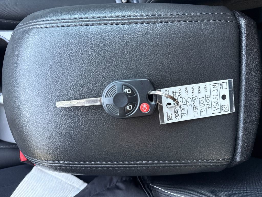 Used 2014 Ford Escape SE image 30