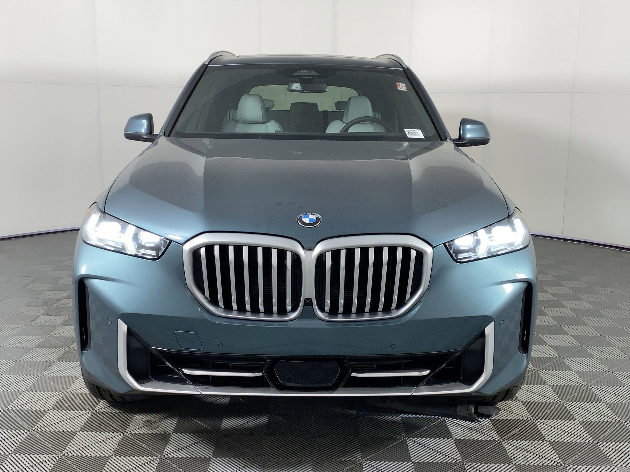 Used 2026 BMW X5 sDrive40i w/ Premium Package RWD image 5