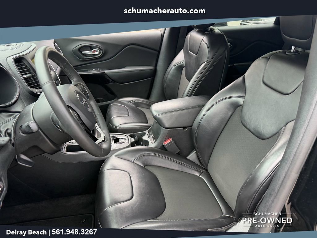 Used 2020 Jeep Cherokee Latitude Plus FWD image 10