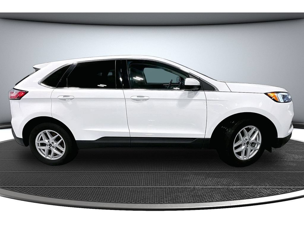 Used 2024 Ford Edge SEL AWD/4WD image 14