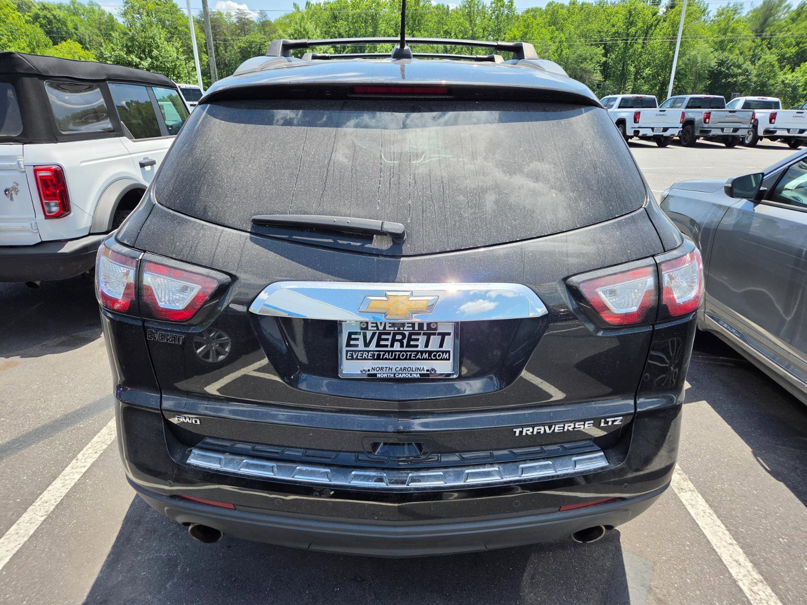 Used 2016 Chevrolet Traverse LTZ AWD/4WD image 6