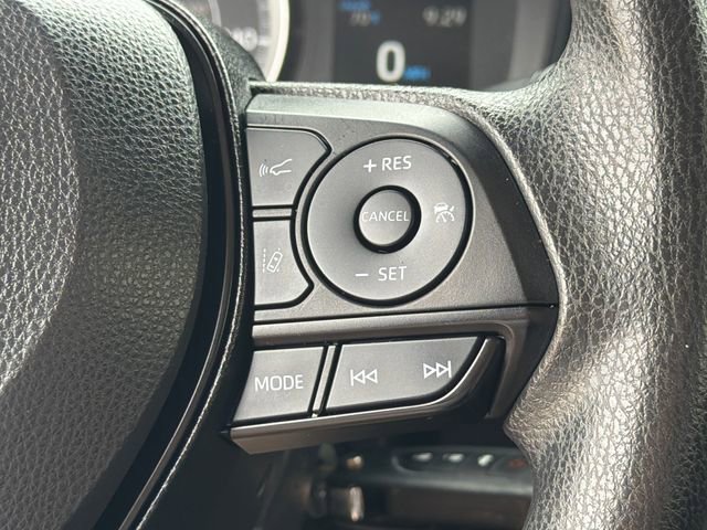 Used 2021 Toyota Corolla LE FWD image 26