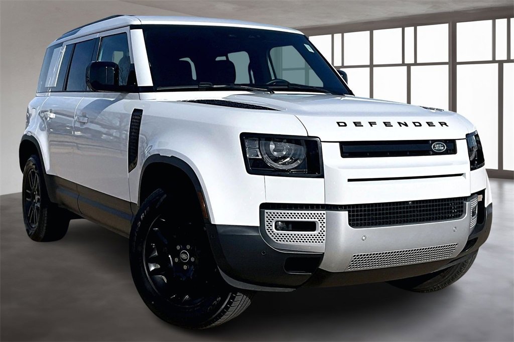 Used 2025 Land Rover Defender 110 S image 11