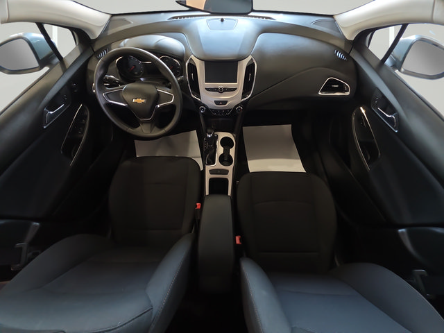 Used 2017 Chevrolet Cruze LS FWD image 24
