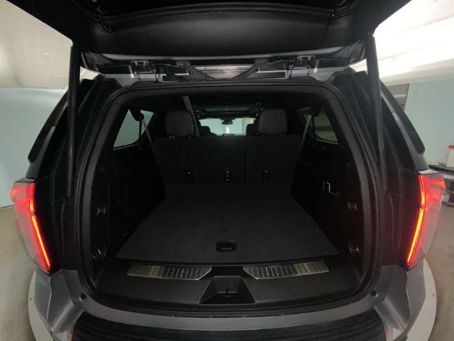 Used 2023 Chevrolet Suburban Z71 w/ Luxury Package AWD/4WD image 25