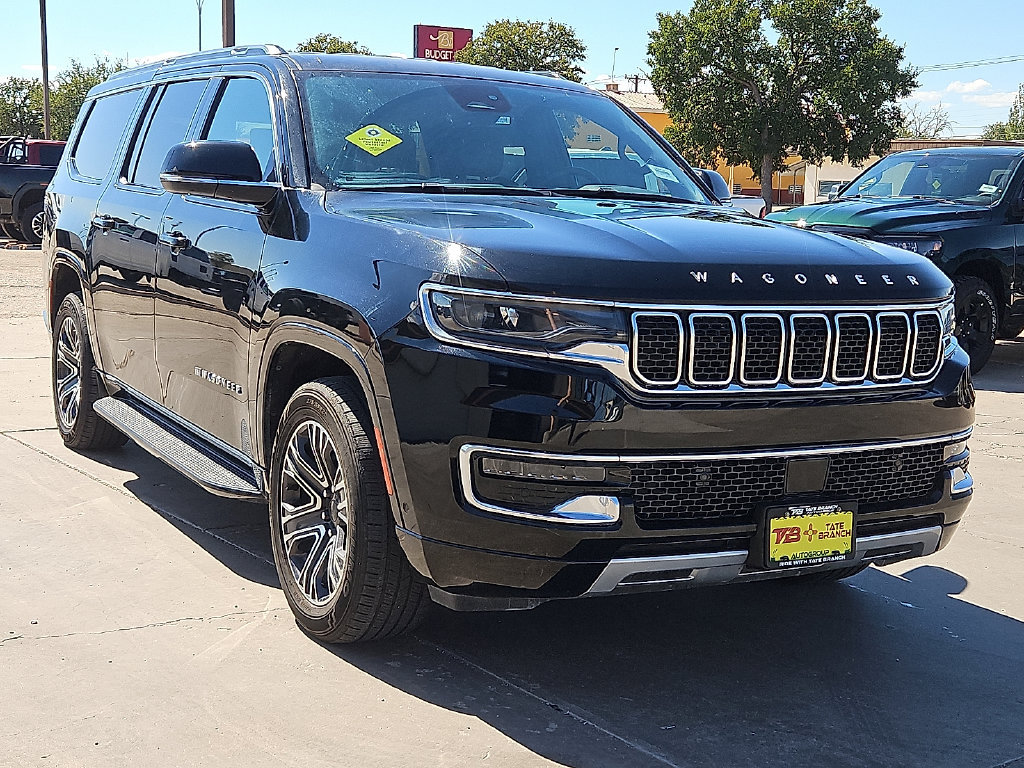 Used 2024 Jeep Wagoneer L Series II w/ Flexible Seating Group AWD/4WD image 6