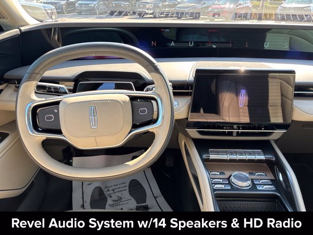 Used 2024 Lincoln Nautilus Reserve w/ Equipment Group 202A AWD/4WD image 16