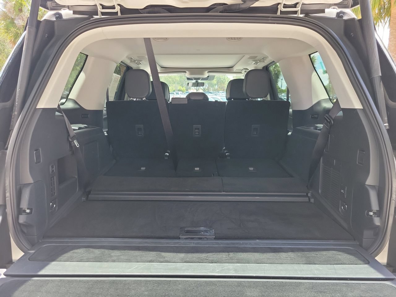 Used 2026 Lincoln Navigator Reserve AWD/4WD image 5