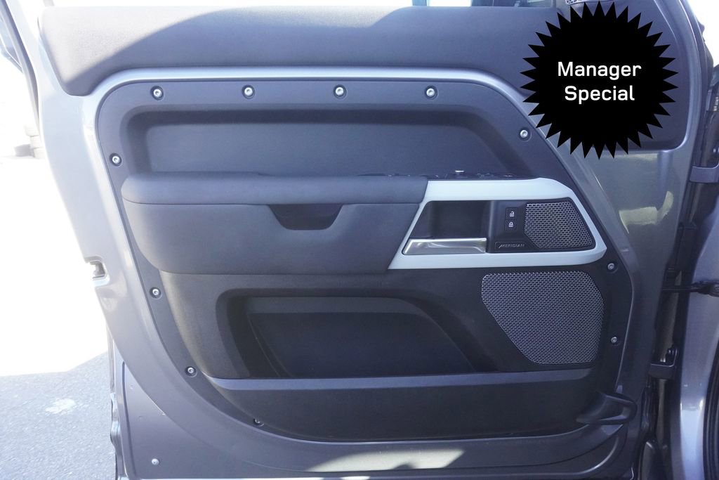 Used 2020 Land Rover Defender 110 SE image 17