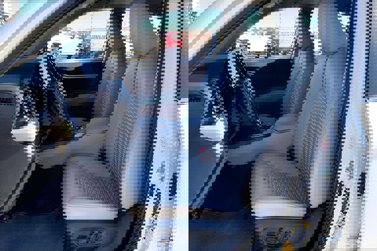 Used 2023 Toyota Camry SE image 7