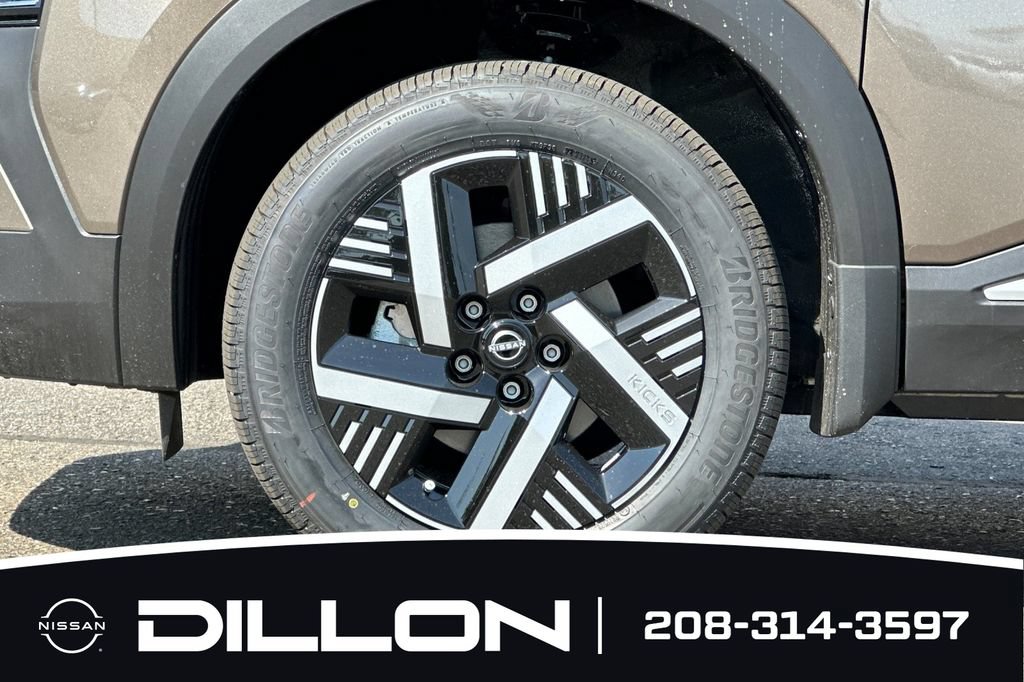 New 2026 Nissan Kicks SV w/ Cold Weather Package FWD image 29