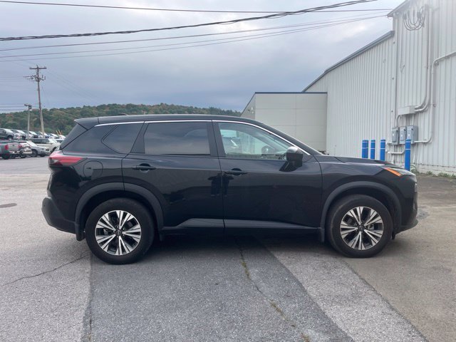 Used 2023 Nissan Rogue SV AWD/4WD image 3