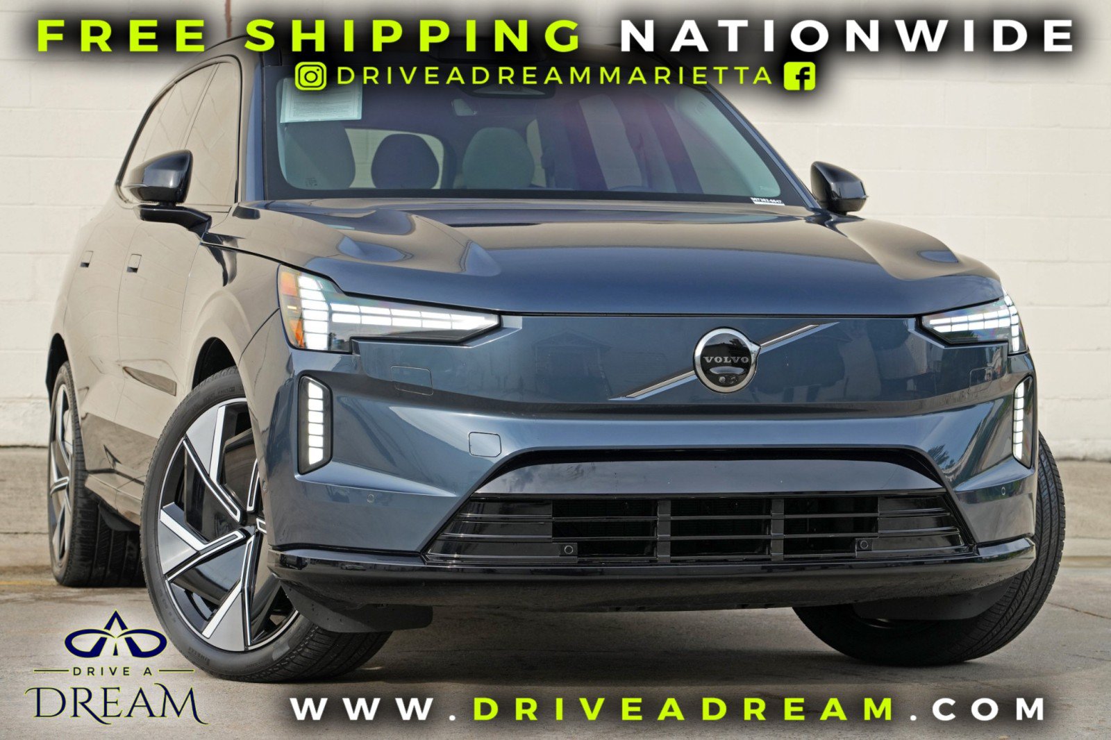 Used 2025 Volvo EX90 Ultra AWD/4WD image 2