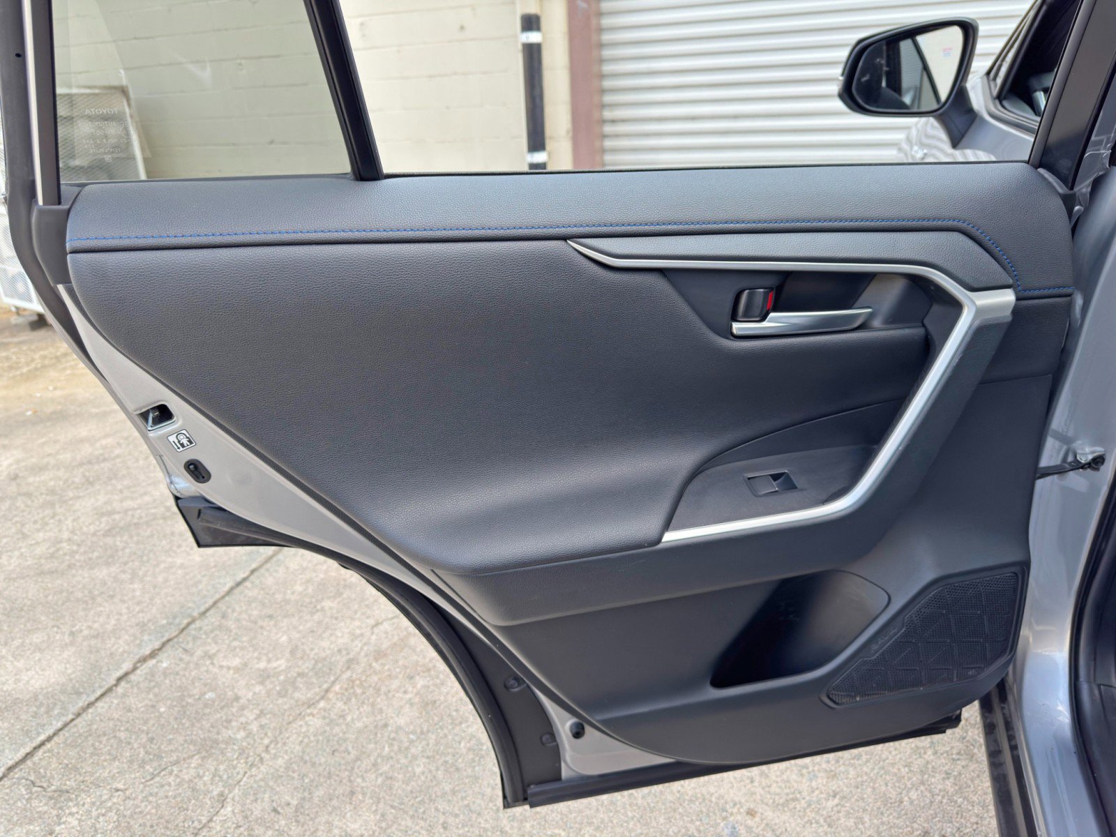 Used 2019 Toyota RAV4 XSE w/ XSE Weather Package AWD/4WD image 41