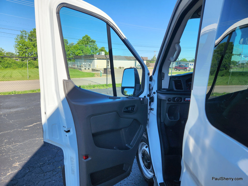 Used 2020 Ford Transit 250 Medium Roof RWD image 43