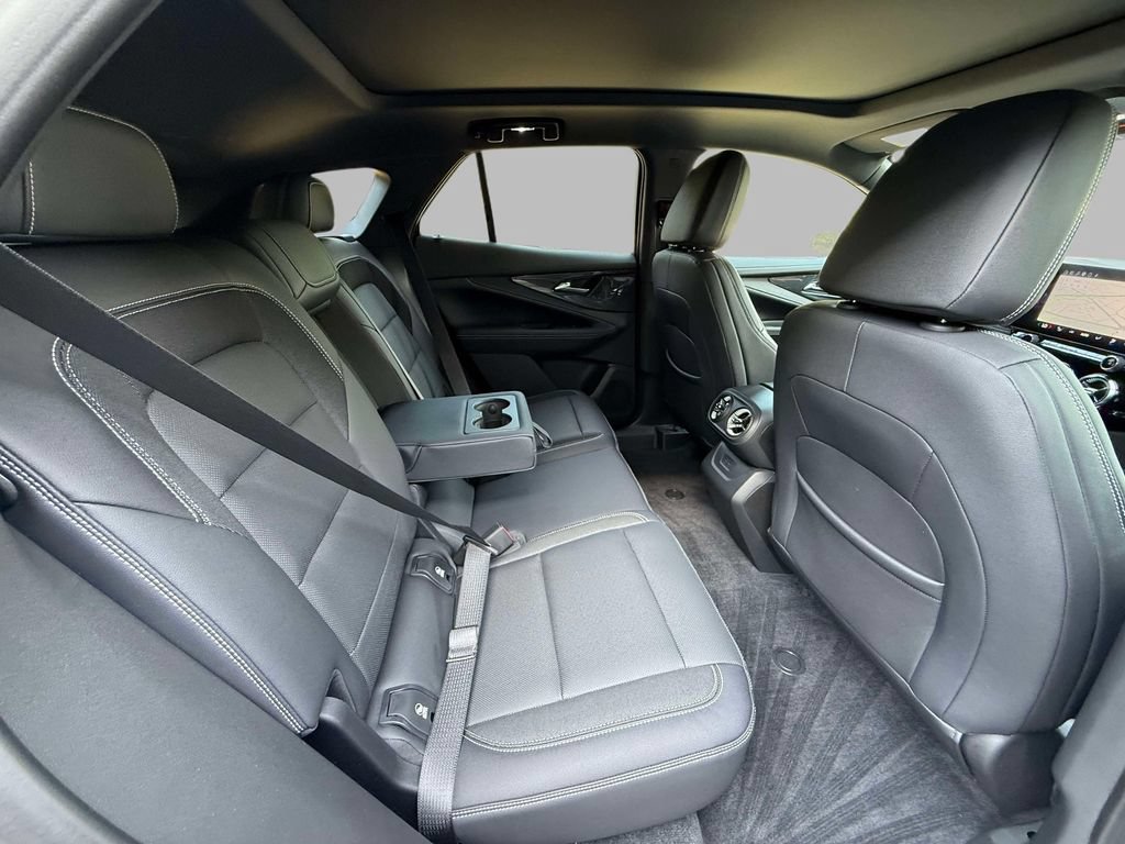 Used 2024 Chevrolet Blazer EV LT AWD/4WD image 16