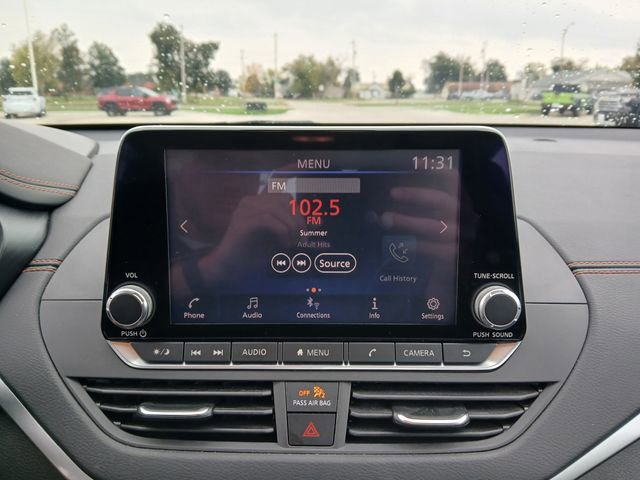 Used 2020 Nissan Altima 2.5 SR w/ Premium Package image 22