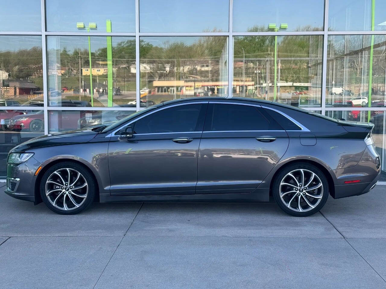 Used 2018 Lincoln MKZ Select w/ Select Plus Package image 4
