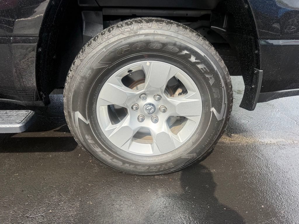 Used 2024 RAM 1500 Big Horn AWD/4WD image 39