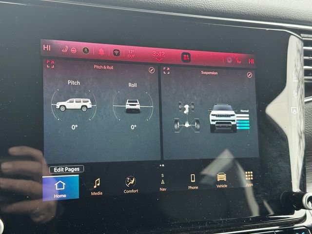 Used 2024 Jeep Wagoneer Series III image 32