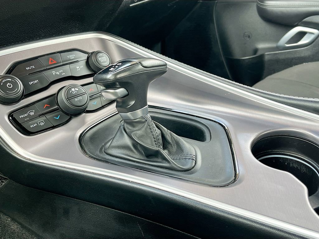 Used 2022 Dodge Challenger GT image 16