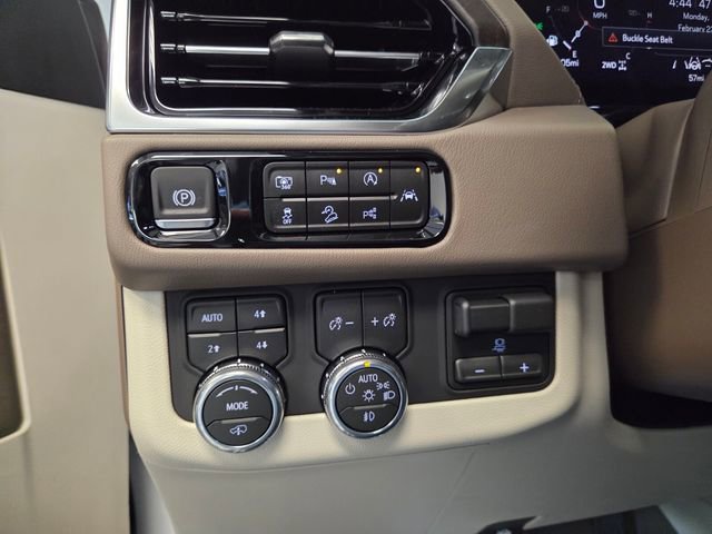 New 2026 GMC Yukon XL Denali w/ Denali Reserve Package image 31