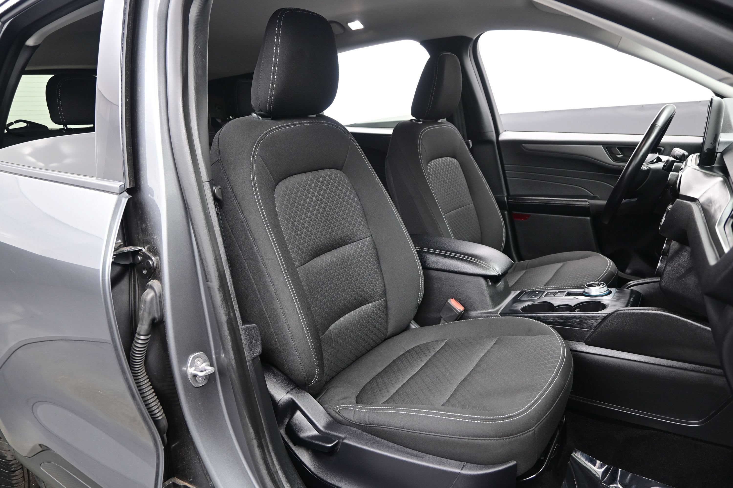 Used 2024 Ford Escape Active AWD/4WD image 14