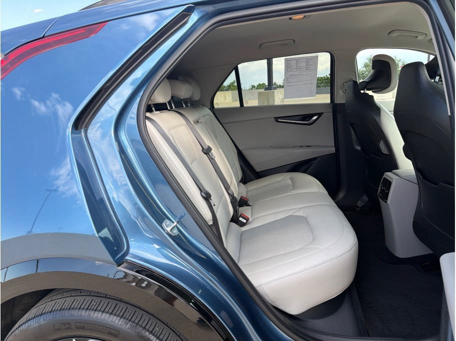 Used 2023 Kia Niro Wind w/ Wind Preserve Package FWD image 14