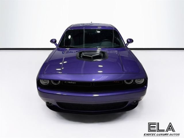 Used 2016 Dodge Challenger R/T RWD image 40