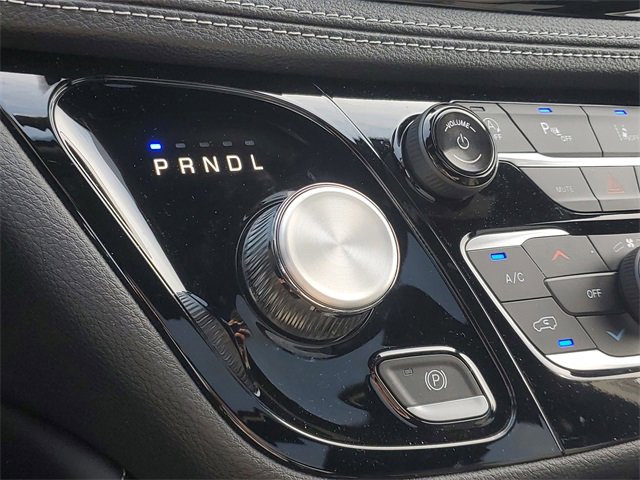 New 2026 Chrysler Pacifica Limited w/ Trailer Tow Group image 29