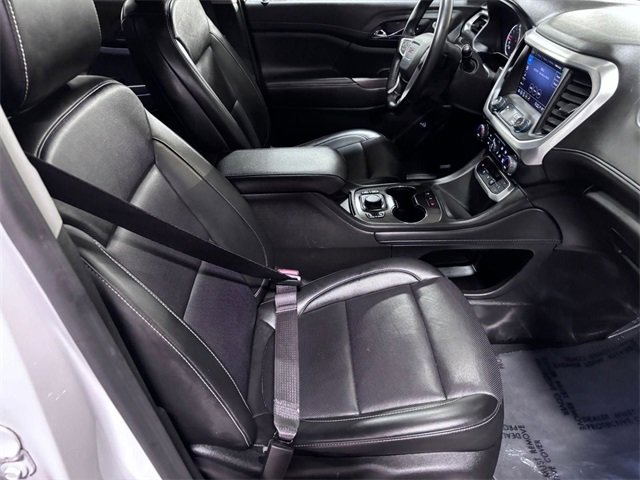 Used 2023 GMC Acadia SLT image 47