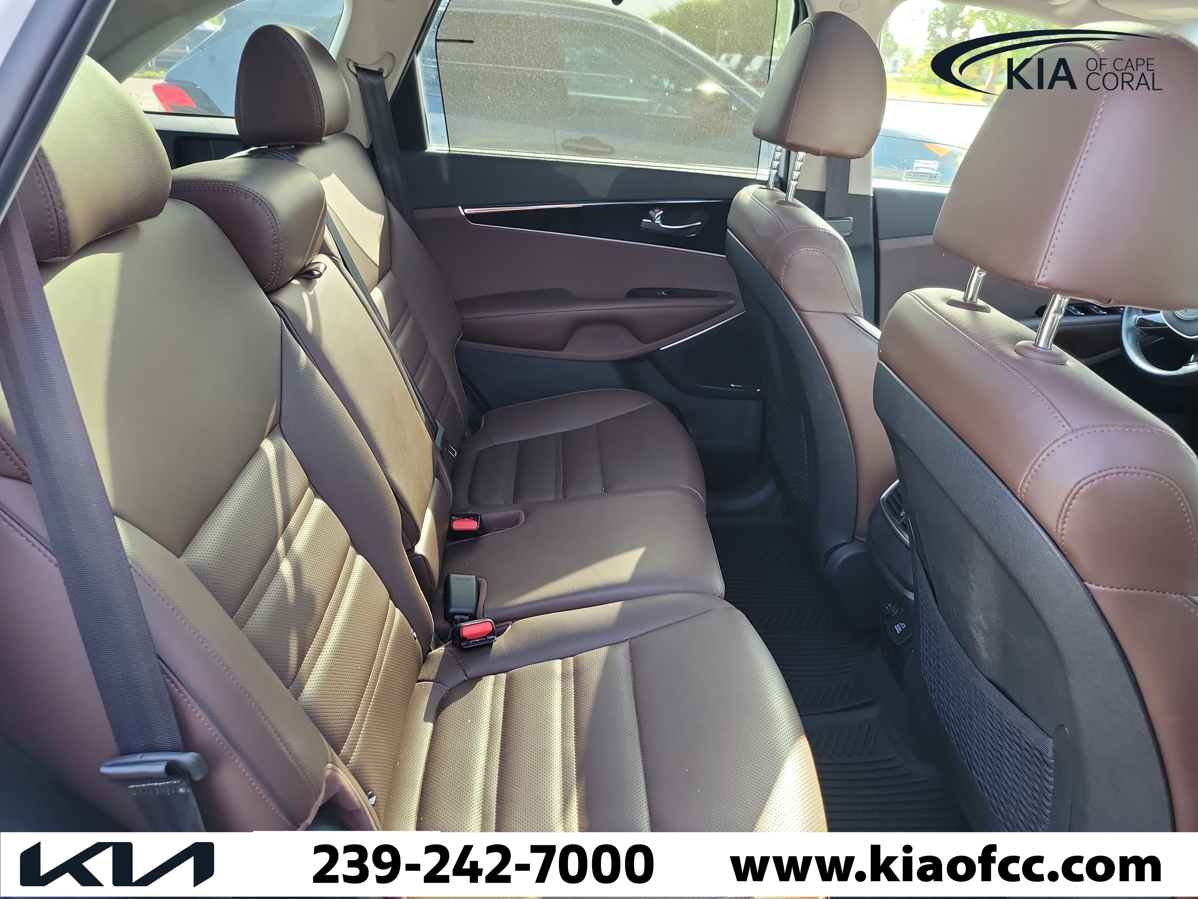 Used 2019 Kia Sorento SX w/ SX Touring Package AWD/4WD image 10