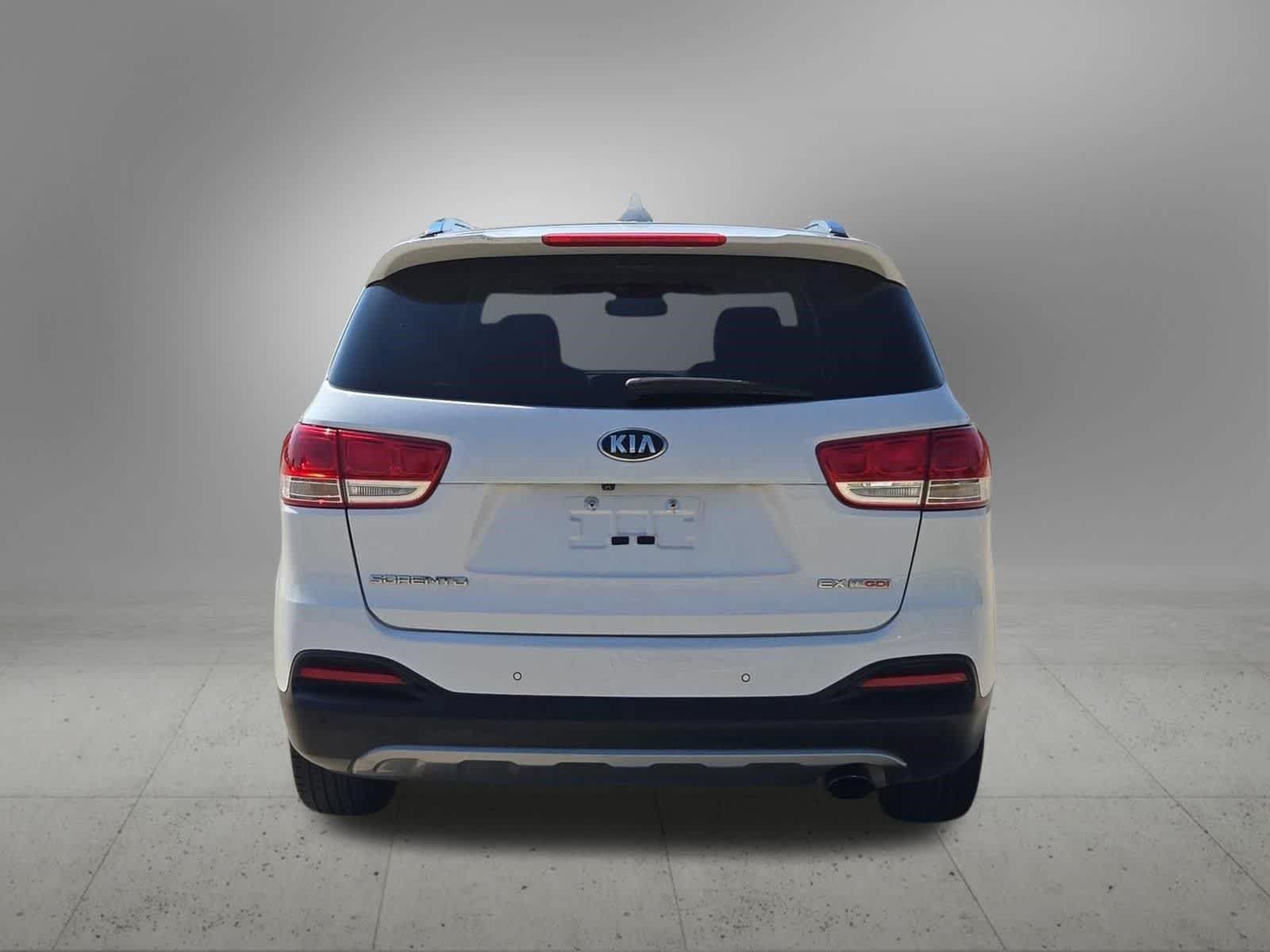 Used 2017 Kia Sorento EX w/ EX Advanced Touring Package FWD image 5