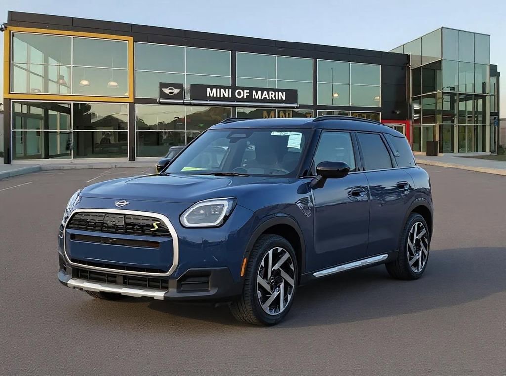 New 2025 MINI Cooper Countryman SE w/ Comfort Package Max