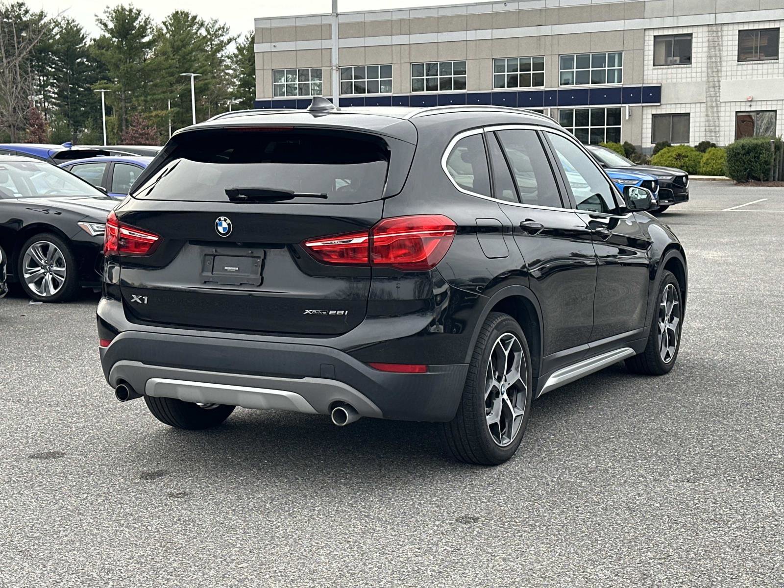 Used 2018 BMW X1 xDrive28i w/ Convenience Package image 4