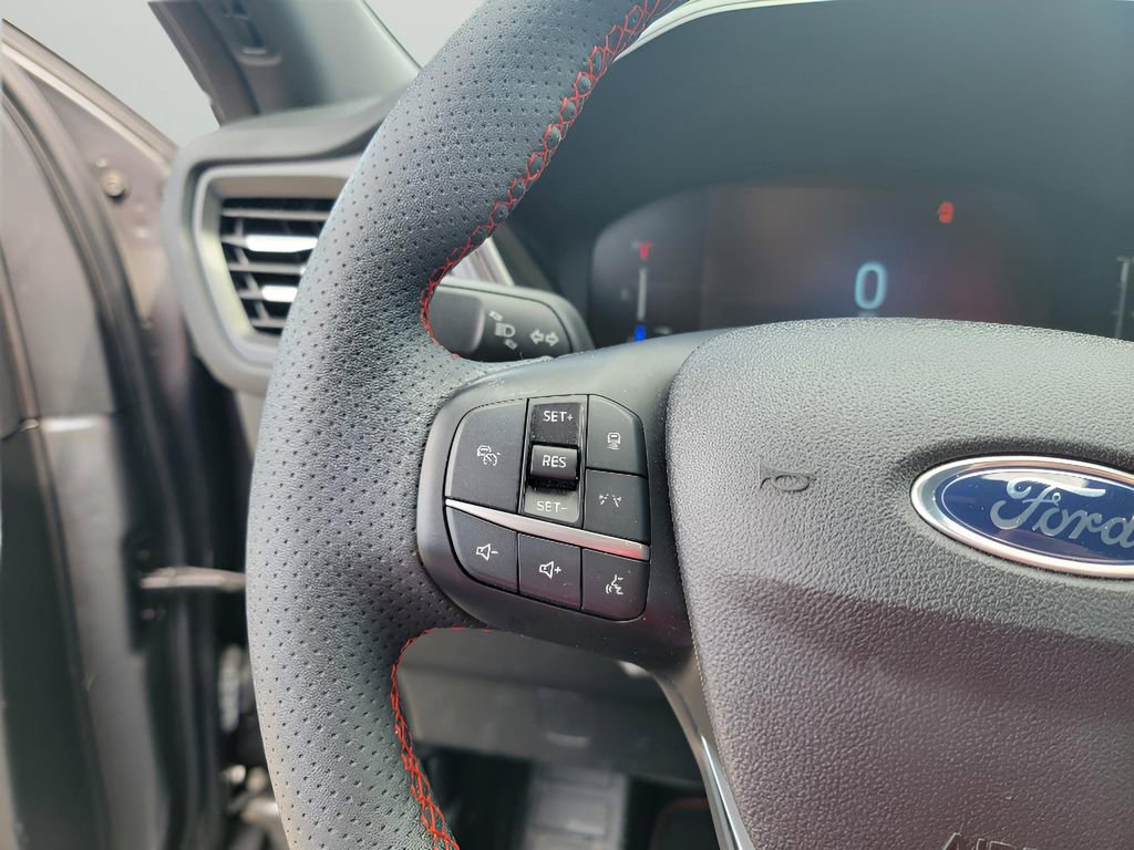 Used 2023 Ford Escape ST-Line w/ Tech Pack #1 AWD/4WD image 16