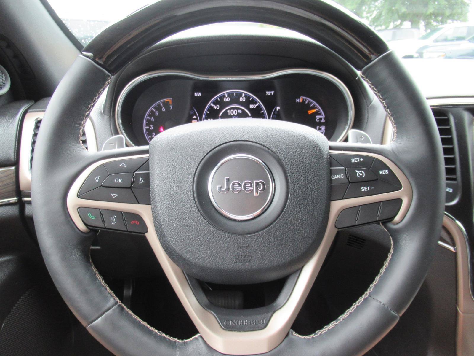 Used 2017 Jeep Grand Cherokee Overland AWD/4WD image 25