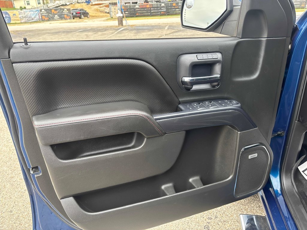 Used 2016 GMC Sierra 1500 SLT w/ All-Terrain Package AWD/4WD image 9