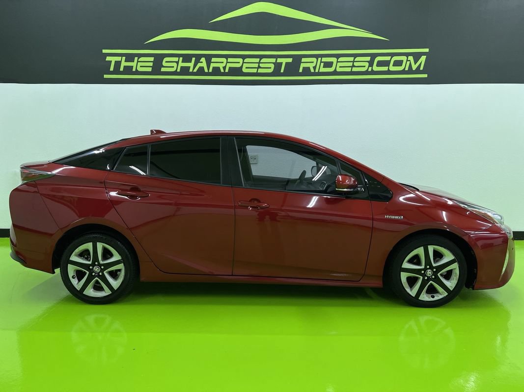Used 2017 Toyota Prius FWD image 11