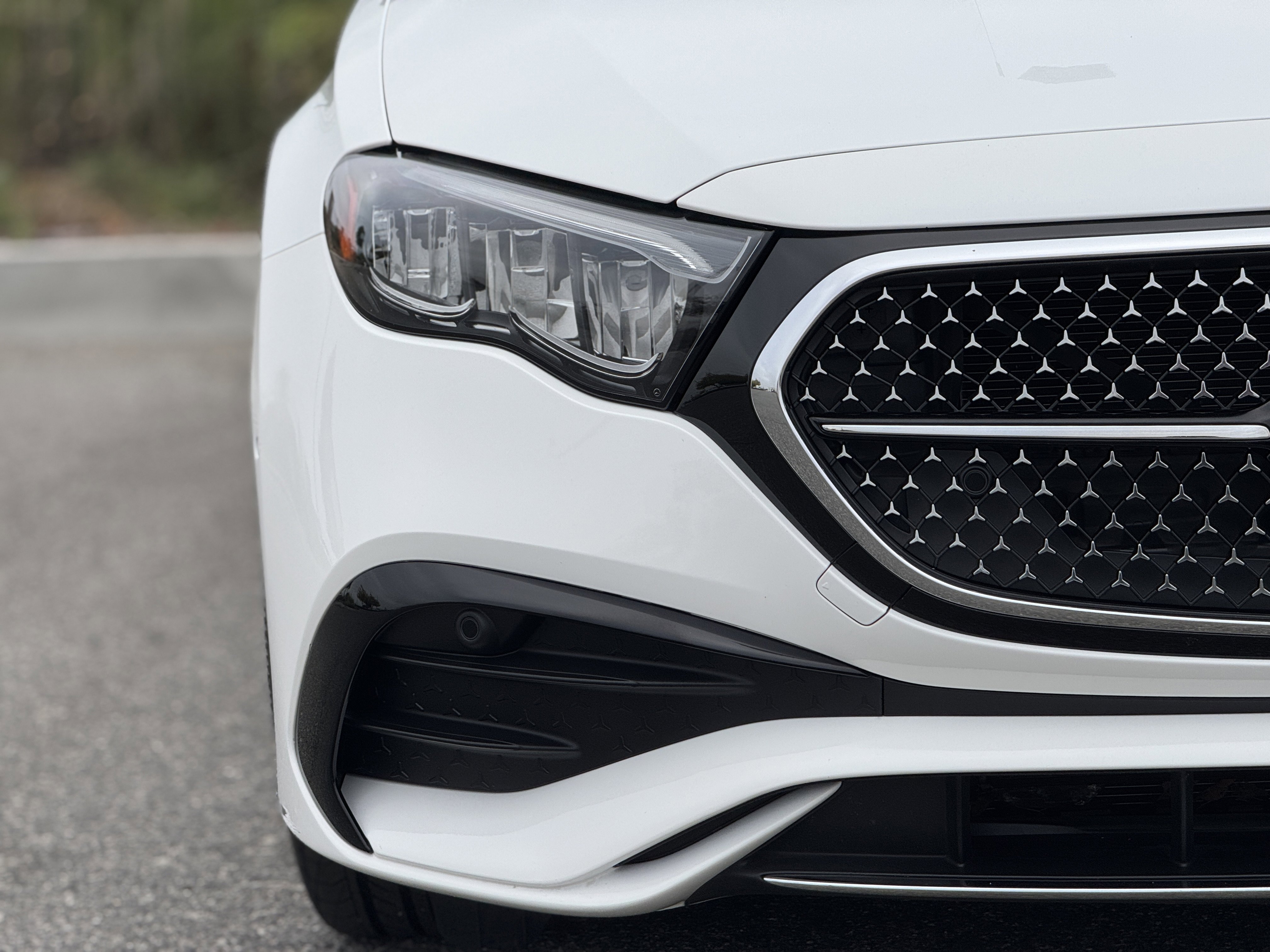 Used 2024 Mercedes-Benz E 350 4MATIC Sedan image 7