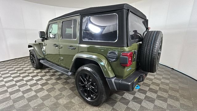 Used 2024 Jeep Wrangler Unlimited Sahara w/ Technology Group AWD/4WD image 5