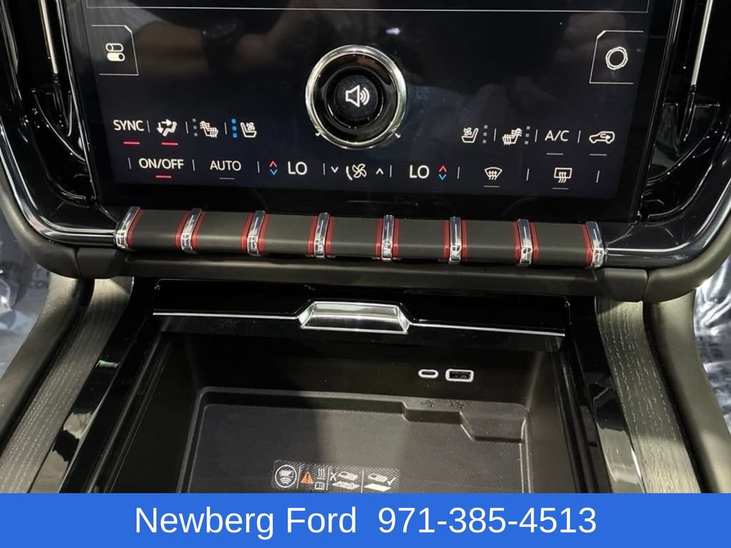 Used 2025 GMC Yukon XL AT4 Ultimate w/ LPO, AT4 Appearance Package AWD/4WD image 23