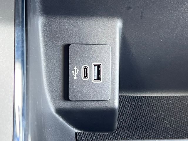 New 2025 Ford F150 Lightning Flash AWD/4WD image 33
