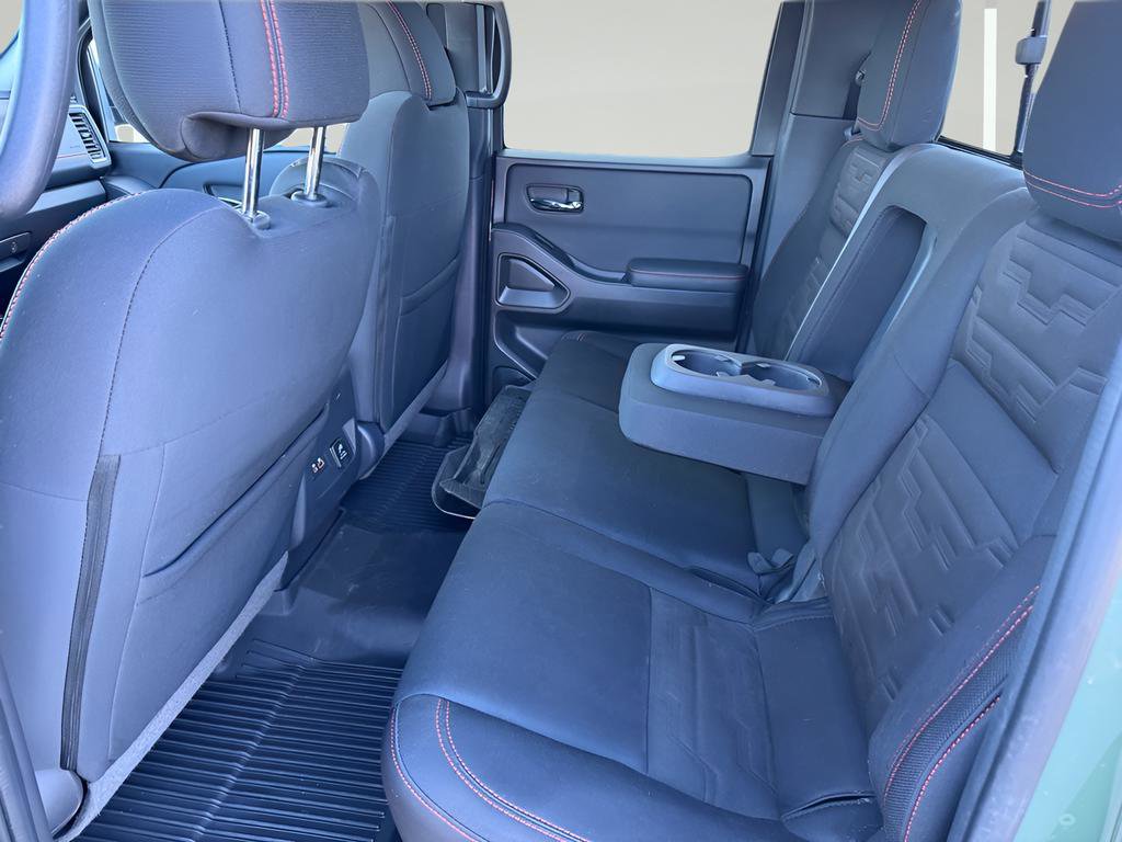 Used 2022 Nissan Frontier PRO-4X image 32