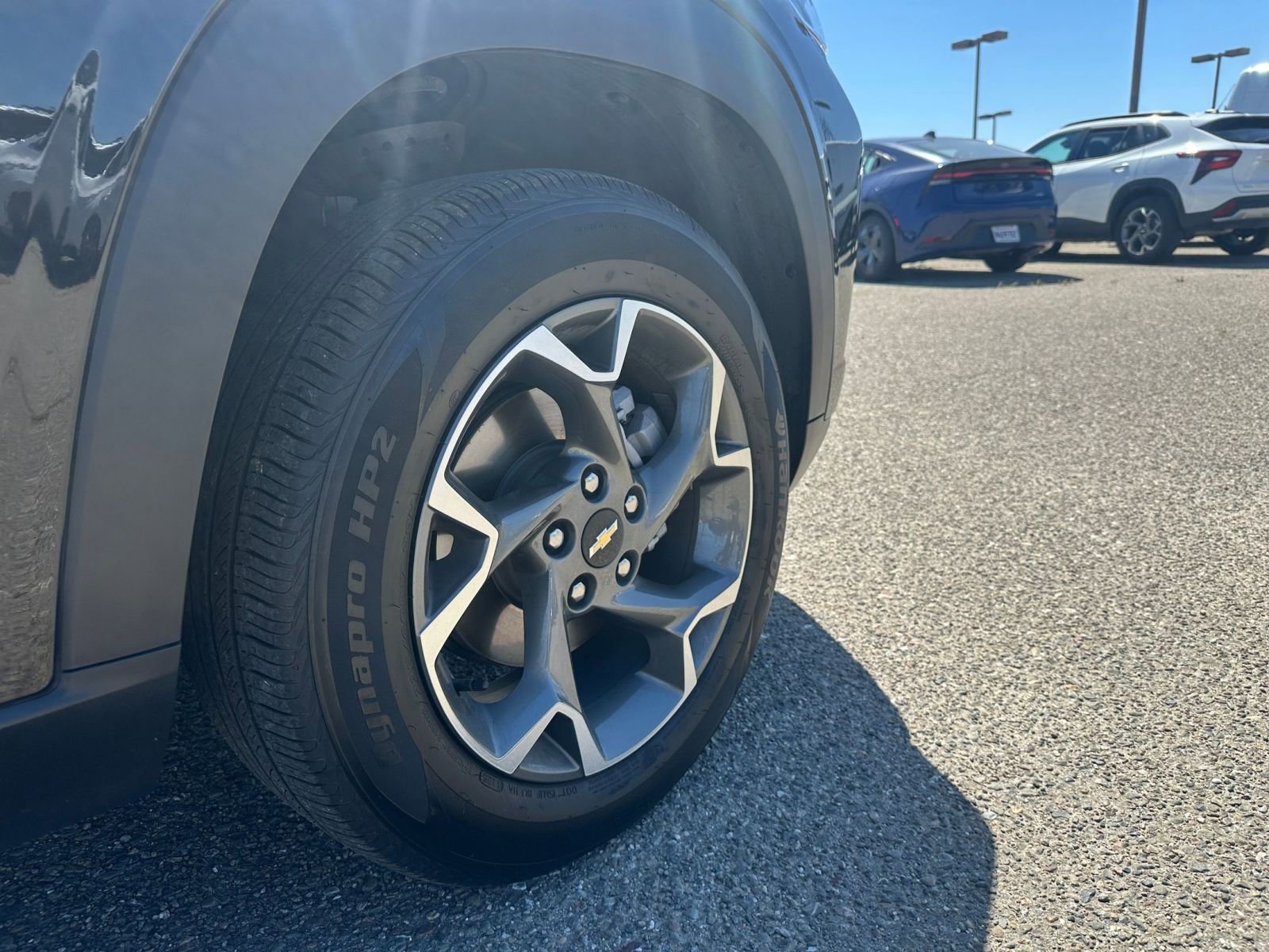Used 2025 Chevrolet Trax LT FWD image 30