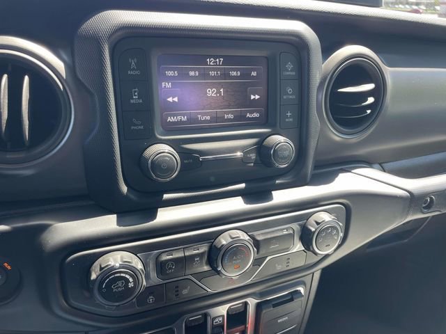 Used 2021 Jeep Gladiator Willys AWD/4WD image 25