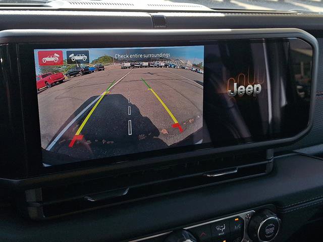 New 2025 Jeep Wrangler Unlimited Rubicon image 13