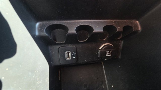 Used 2017 Jeep Cherokee Latitude image 28