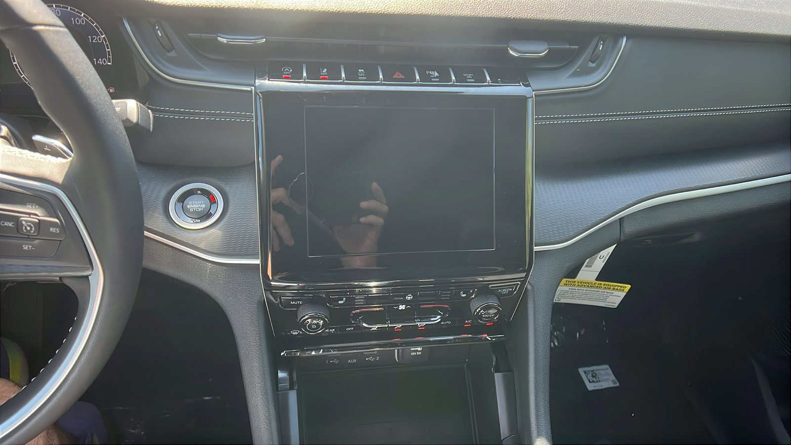 New 2025 Jeep Grand Cherokee 4WD image 30